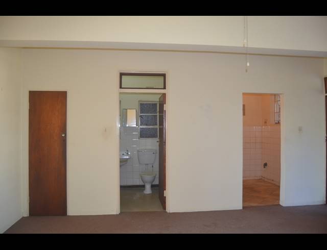 1 BEDROOM FLAT FOR SALE IN SCOTTBURGH CENTRAL